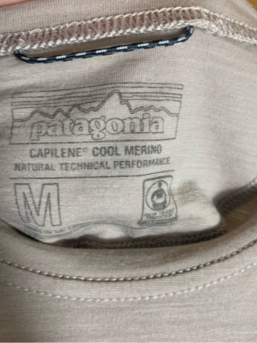 Patagonia Women’s Long-Sleeve Crewneck Capilene Light Wool Shirt - Light Taupe - Picture 3 of 7